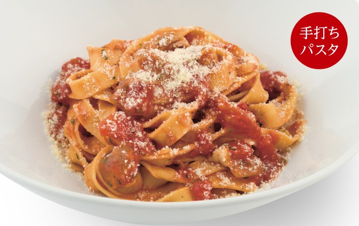 ポルチーニ茸のトマトソースタリアテッレの画像 手打ちパスタ